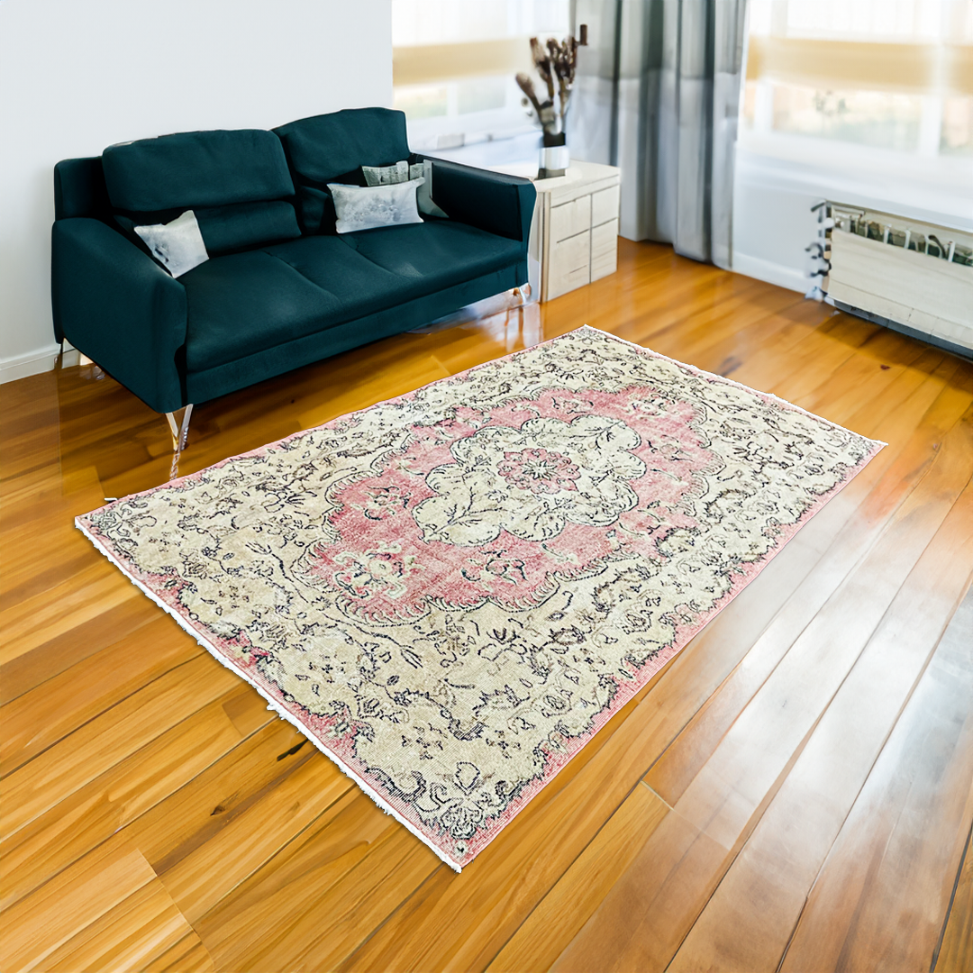 IMG-20231113-WA0007 9.3*5.3 Feet Vintage Turkish Isparta Rug, Area Rug, Handmade Rug, Vintage Rug, Old Rug, Wool Rug, Anatolian Rug,Handmade Vintage Area Rug - Image 1